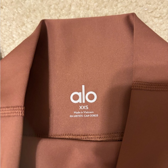 Alo Yoga Airlift 7/8 Leggings - Picture 3 of 5